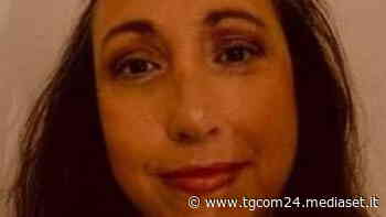 Modena, morì in ambulanza dopo una caduta dalle scale: arrestato il marito - TGCOM