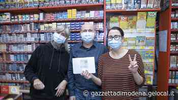 Modena Il vincitore del milione ha lasciato una busta nella tabaccheria - La Gazzetta di Modena