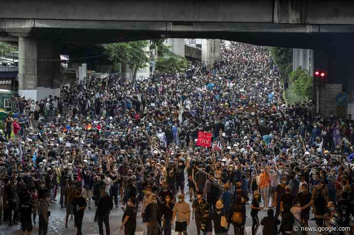 Transit shutdowns fail to deter Thai pro-democracy protests - The Associated Press