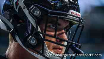 Falcons place John Cominsky on COVID-19 reserve list