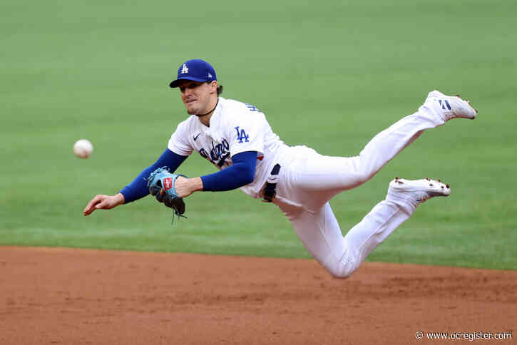 Photos: Dodgers, Braves square off in NLCS Game 6