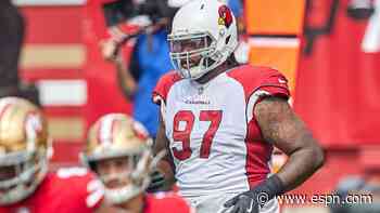 Cards' Phillips won't miss time after dad's funeral