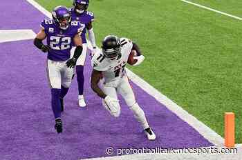 Julio Jones returns to action with TD after Deion Jones interception