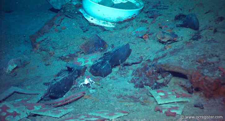 Are there still human remains in Titanic wreckage?