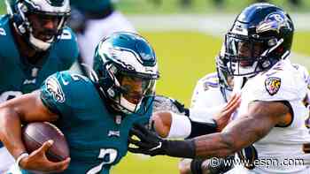 Jalen Hurts offers promise in Eagles' loss to Ravens