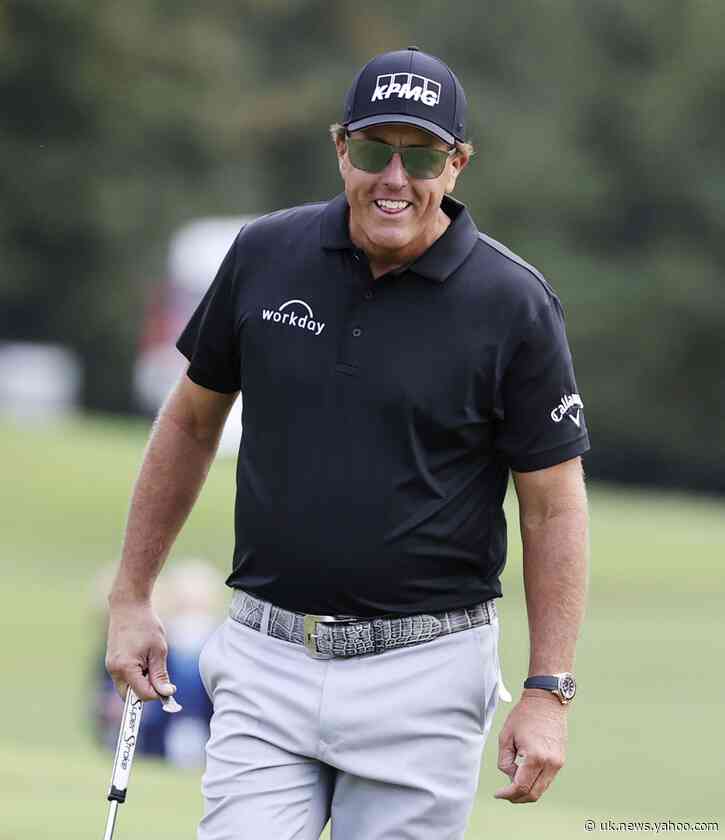 Mickelson wins in Richmond to go 2 for 2 on senior tour