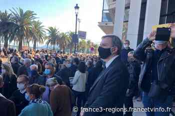 Hommage à Samuel Paty : des rassemblements à Ajaccio, Bastia et Porto-Vecchio pour l'enseignant assassiné - France 3 Régions