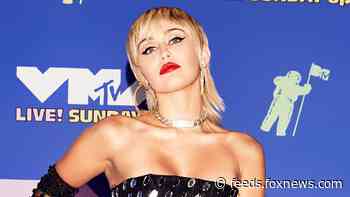 Miley Cyrus says her dog got electrocuted while she was on ‘The Voice’