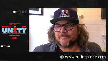 Jeff Tweedy Encourages Voting, Performs Wilco’s ‘Everlasting Everything’