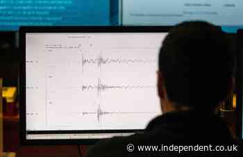Tsunami warning issued for parts of Alaska after 7.5 magnitude earthquake
