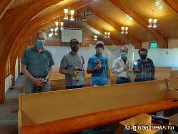 'Plexiglass project' provides added security for Lethbridge churchgoers during COVID-19 | Watch News Videos Online - Globalnews.ca