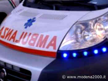 Si schianta con La Ferrari contro auto, 4 feriti - Modena 2000