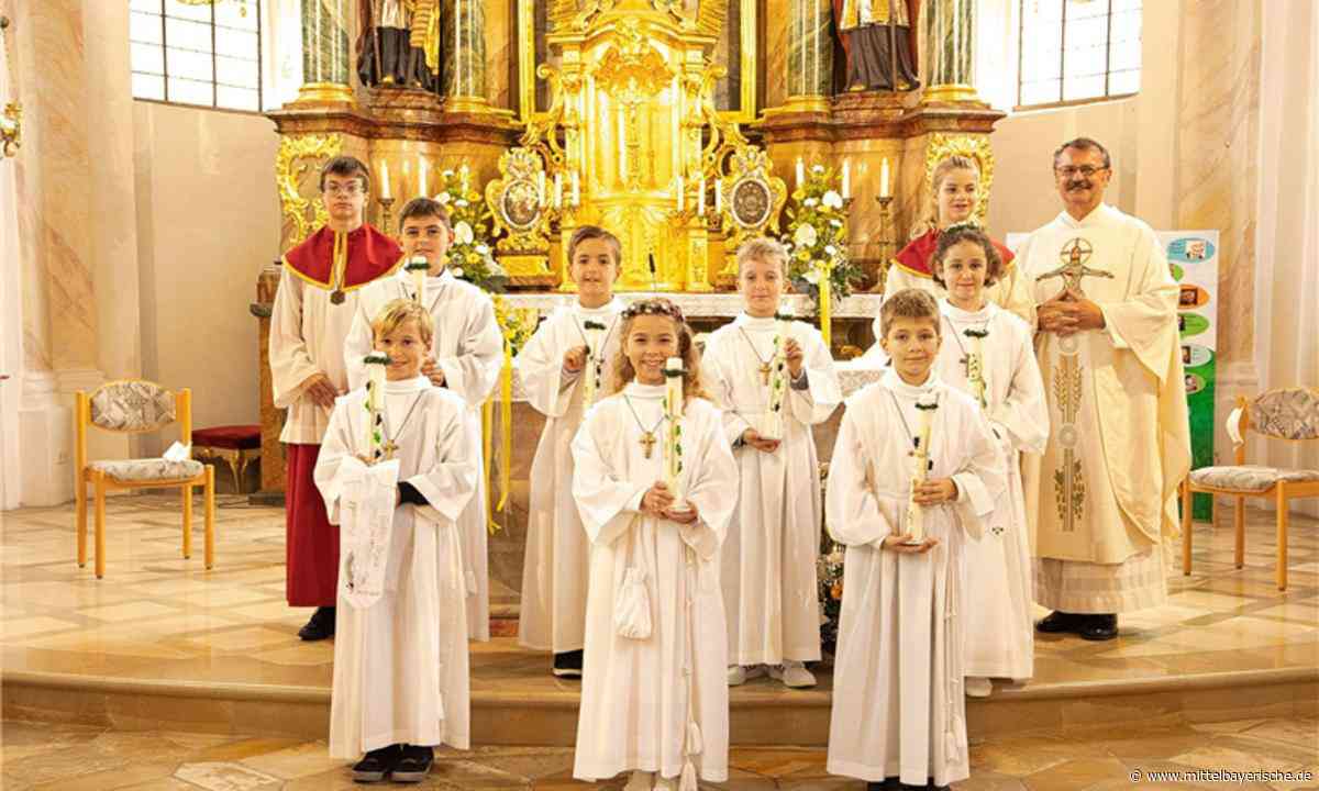 16 Kinder der Pfarrei Elsendorf empfingen Erstkommunion - Region Kelheim - Nachrichten - Mittelbayerische