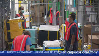 Medical Privacy Laws Leave Employers Walking Fine Line To Protect Workers From COVID-19 - CBS Chicago