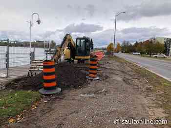 City makes a splash removing waterfront bike lane