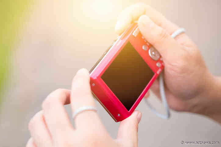 The Best Point-and-Shoot Cameras for Capturing Candid Moments