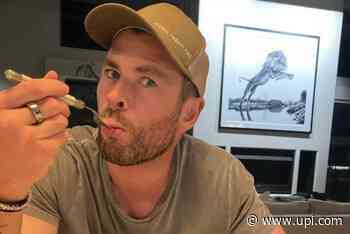 Chris Hemsworth spends 37th birthday with wife and kids - UPI News