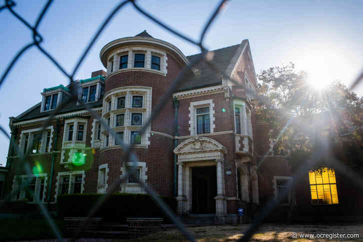 This Halloween, fans are invited inside the ‘American Horror Story’ Murder House in LA