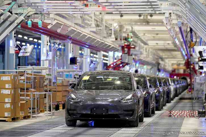 Can Tesla hit 2020 delivery goal? Investors watch for Musk steer