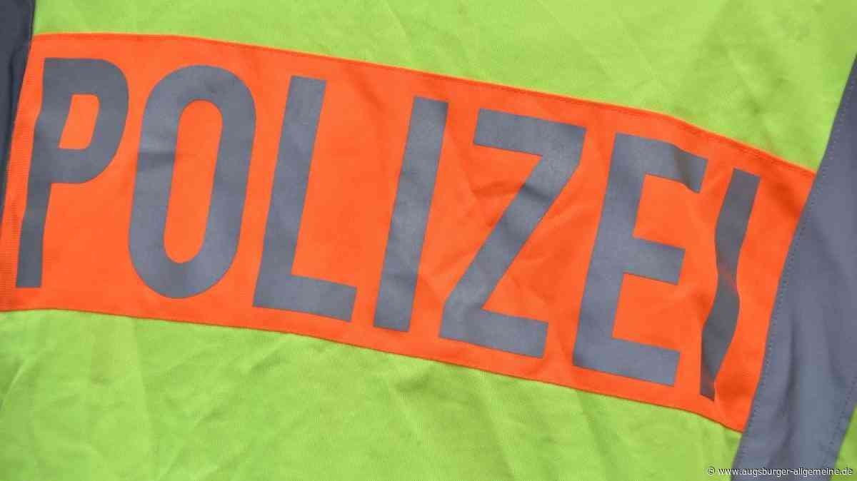 Schwerer Unfall nahe Riedlingen: Drei Verletzte und B16 gesperrt - Augsburger Allgemeine