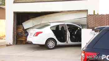 Police searching for driver who crashed car into southwest Fresno house