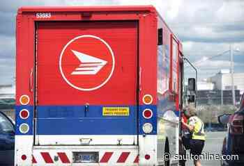 Canada Post urging early Christmas shopping as it gears up for online shopping rush