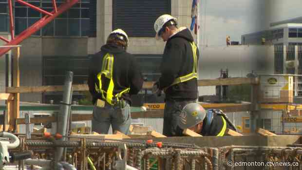 Alberta tables prompt pay bill for construction contractors, limiting pay deadlines