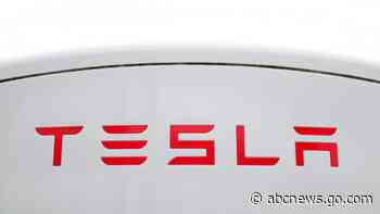 Tesla posts net profit for fifth straight quarter