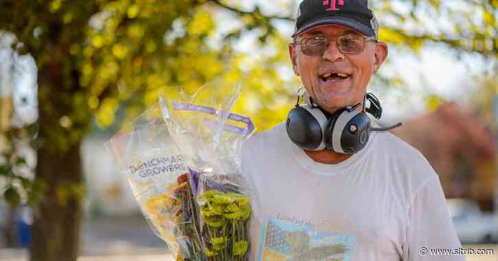Robert Gehrke: Friends are rallying to help Dave The Flower Guy, they shouldn’t have to