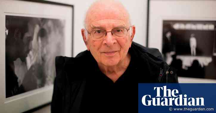 Frank Horvat, groundbreaking French photographer, dies aged 92