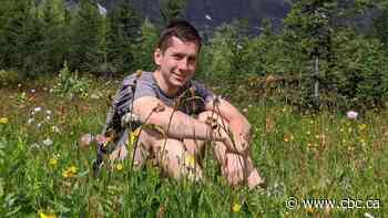 Rescue team resumes search for missing hiker in B.C.'s Manning Park