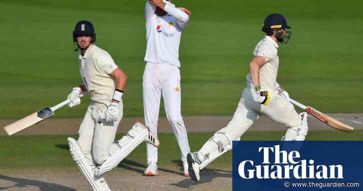 England cricketers' win bonuses set to be slashed by half in ECB cuts