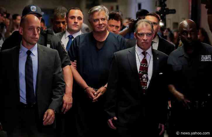 Ex-Trump aide Manafort beats Manhattan prosecutor's bid to revive NY fraud charges