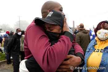 'Mama, they just shot us for nothing': Waukegan police officer fatally shoots Black teen, injures woman