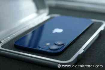 iPhone 12 Mini vs. iPhone SE (2020): Which small Apple prevails?