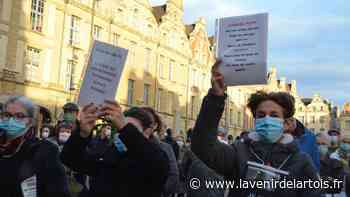 Près de 700 personnes à Arras pour l'hommage à Samuel Paty - L'Avenir de l'Artois