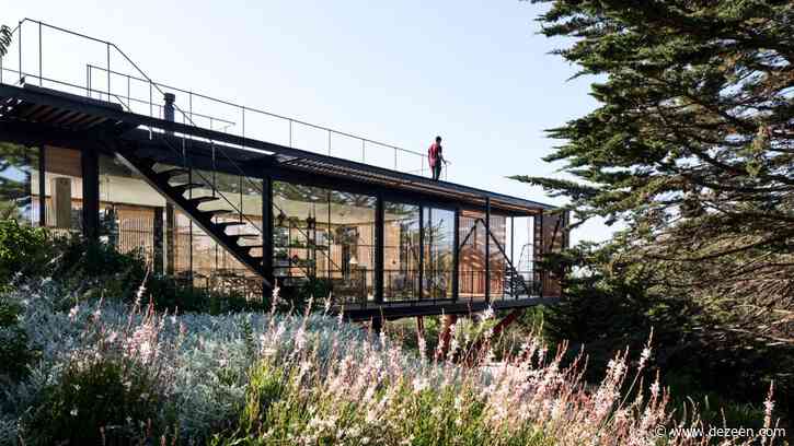 Slatted wood encloses glass Engawa House in Chile