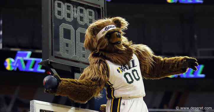 Donald Trump once got dunked on by the Utah Jazz Bear in Salt Lake City. Here’s the video