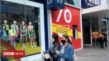 Gap considers closing all its UK stores
