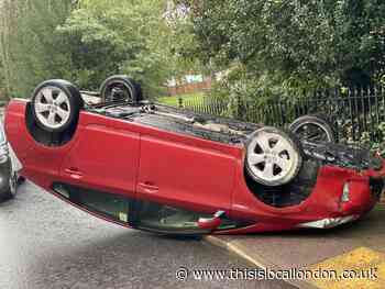 Police issue weather warning after car crash in Charlton