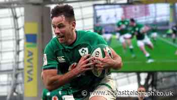 Ireland hammer Italy to keep Six Nations title hopes intact