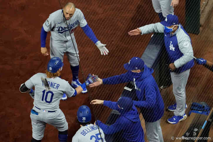 World Series Photos: Dodgers take on Rays in Game 4