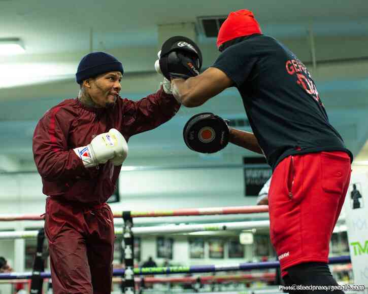 Gervonta Davis vs Leo Santa Cruz for $74.99 on Showtime on Oct 31