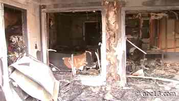 Houston police officers rescue residents from burning apartment building - KTRK-TV