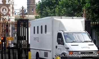 Serco staff told to wear masks in courts and cells after complaints