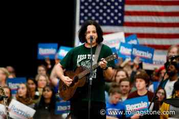 Jack White Buys New Guitar for Busker to Replace Smashed One