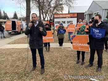 Meili ends campaign with whistle stops in Saskatoon ridings, P.A.