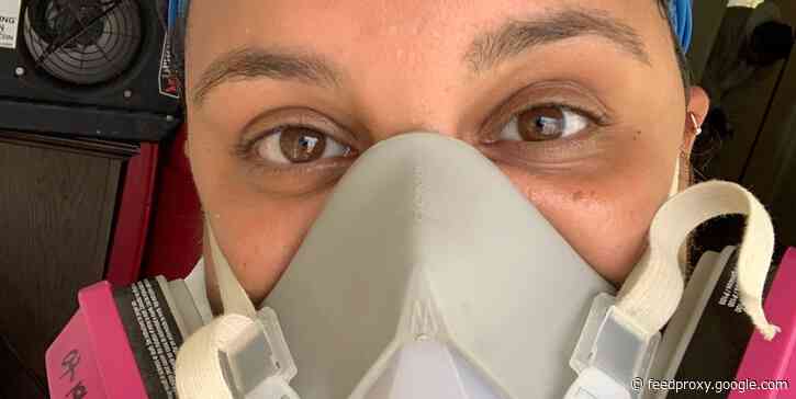 I'm a hoarding technician in Florida who faces everything from clutter, lice, and bed-bug infestations to rotting food and animal waste. Here's what my job is like.