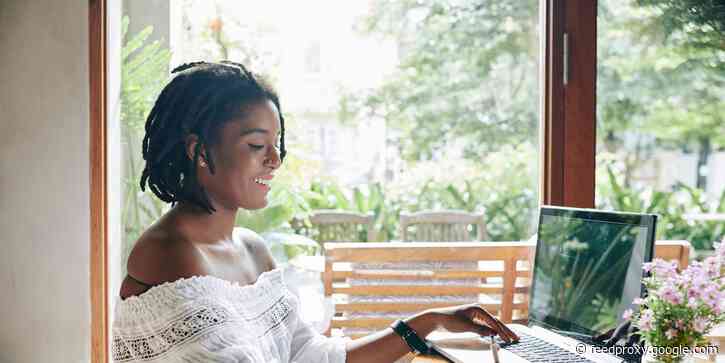 3 things you should know if you're thinking of a starting a business right now, according to a business coach