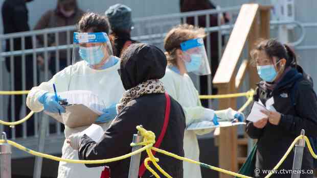 Thanksgiving, fewer restrictions contributing to Canada's surge in COVID-19 cases, experts say